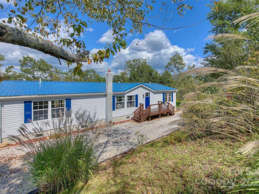 459 Vaughan Road, Spruce Pine, NC 28777.  MLS# CAR4300152, YatesRealty ID 7682. 
