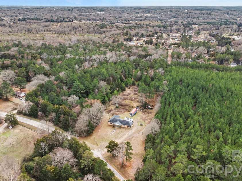 596 Armory Road, Chester, SC 29706.  MLS# CAR4350766, YatesRealty ID 7683. 