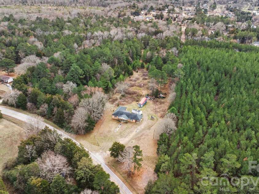 596 Armory Road, Chester, SC 29706.  MLS# CAR4350766, YatesRealty ID 7683. 