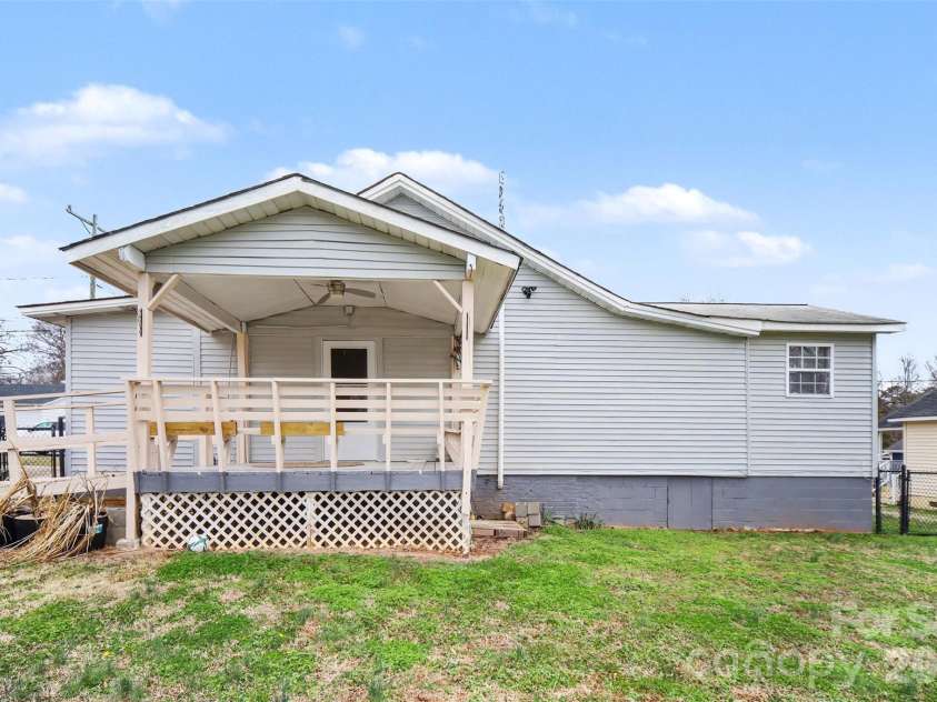 304 Adrian Street, Mount Holly, NC 28120.  MLS# CAR4351000, YatesRealty ID 7684. 