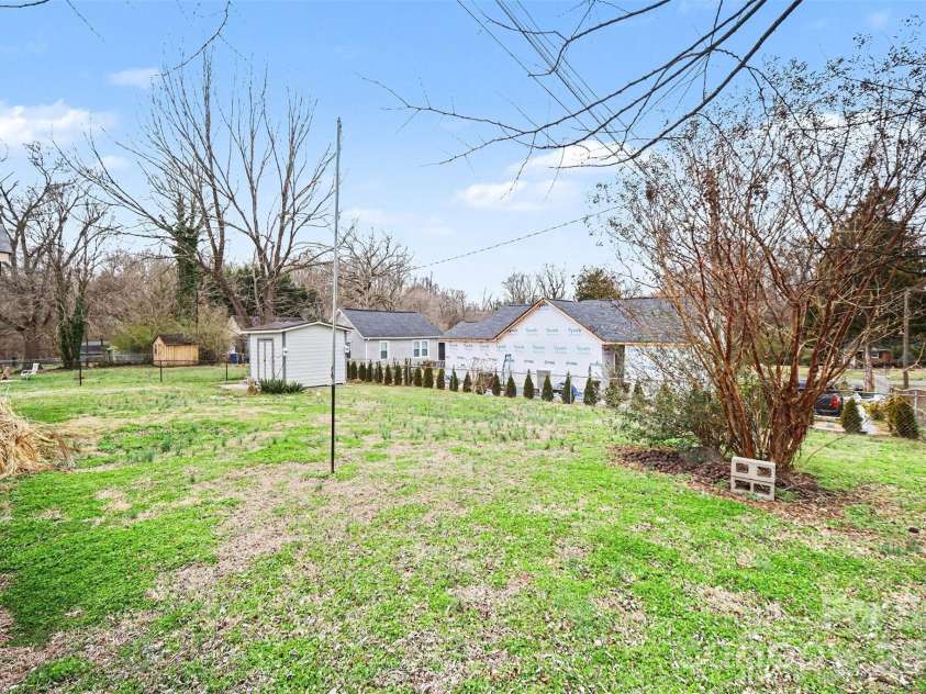 304 Adrian Street, Mount Holly, NC 28120.  MLS# CAR4351000, YatesRealty ID 7684. 