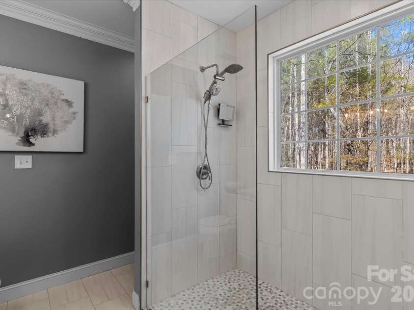 434 Catalina Drive, Mooresville, NC 28117.  MLS# CAR4359697, YatesRealty ID 7685. 