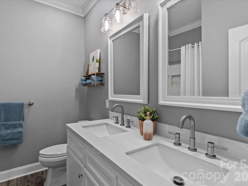 434 Catalina Drive, Mooresville, NC 28117.  MLS# CAR4359697, YatesRealty ID 7685. 