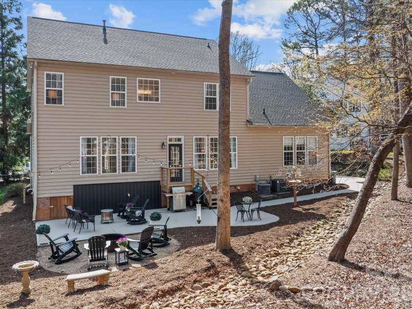 434 Catalina Drive, Mooresville, NC 28117.  MLS# CAR4359697, YatesRealty ID 7685. 