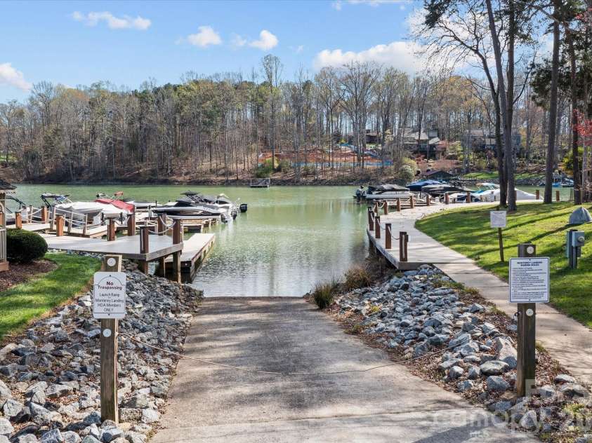 434 Catalina Drive, Mooresville, NC 28117.  MLS# CAR4359697, YatesRealty ID 7685. 