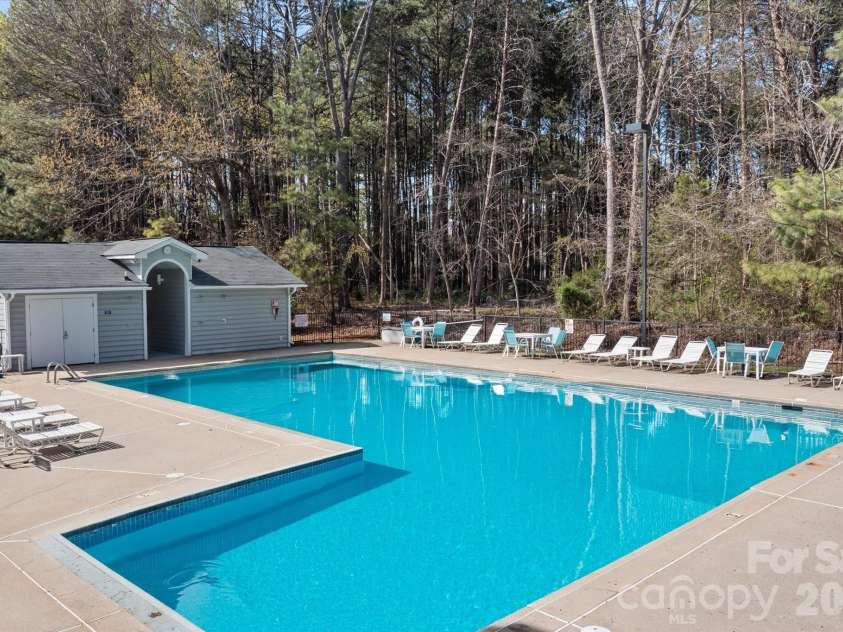 434 Catalina Drive, Mooresville, NC 28117.  MLS# CAR4359697, YatesRealty ID 7685. 
