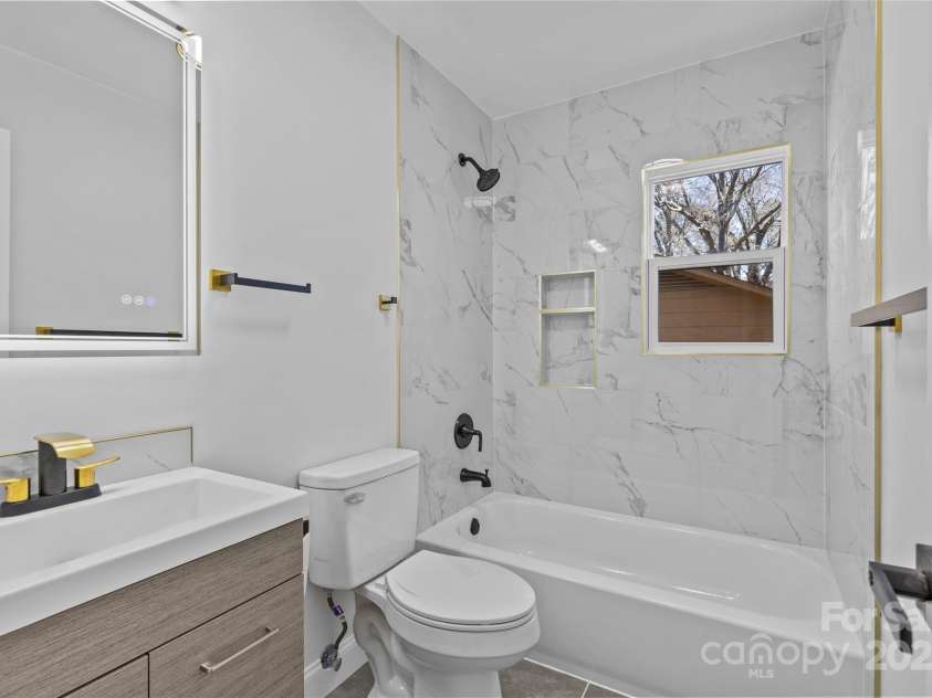 515 Richards Road, Chester, SC 29706.  MLS# CAR4220993, YatesRealty ID 7685. 