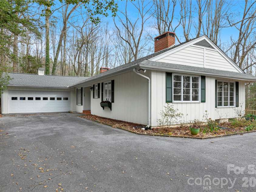 168 River Ridge Road, Brevard, NC 28712.  MLS# CAR4353588, YatesRealty ID 7686. 168 River Ridge