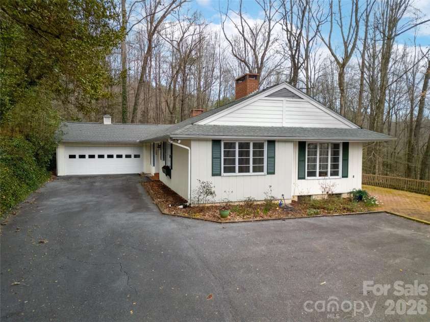 168 River Ridge Road, Brevard, NC 28712.  MLS# CAR4353588, YatesRealty ID 7686. 