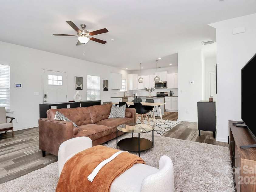 5524 Howard Street, Charlotte, NC 28269.  MLS# CAR4235618, YatesRealty ID 7686. 
