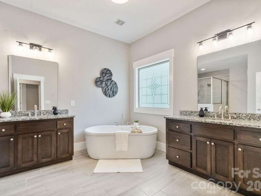 7261 Bay Ridge Drive, Denver, NC 28037.  MLS# CAR4412207, YatesRealty ID 7688. 