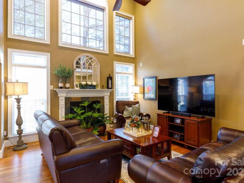 307 Abingdon Way, Fort Mill, SC 29715.  MLS# CAR4328950, YatesRealty ID 7689. 