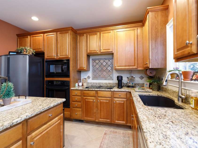 307 Abingdon Way, Fort Mill, SC 29715.  MLS# CAR4328950, YatesRealty ID 7689. 
