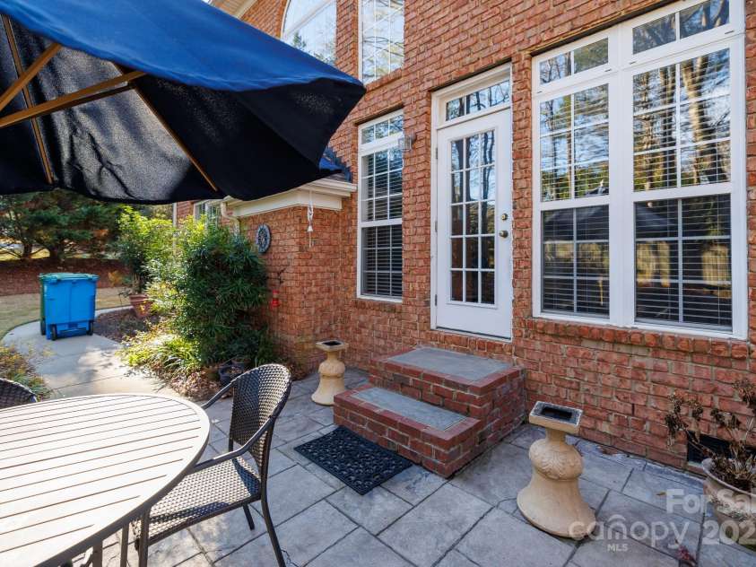 307 Abingdon Way, Fort Mill, SC 29715.  MLS# CAR4328950, YatesRealty ID 7689. 