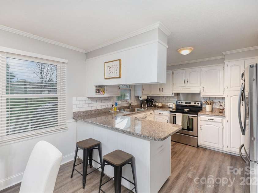 905 Tait Street, Lincolnton, NC 28092.  MLS# CAR4231566, YatesRealty ID 7689. 