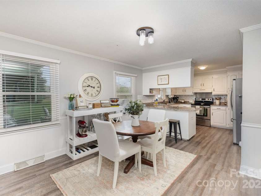 905 Tait Street, Lincolnton, NC 28092.  MLS# CAR4231566, YatesRealty ID 7689. 