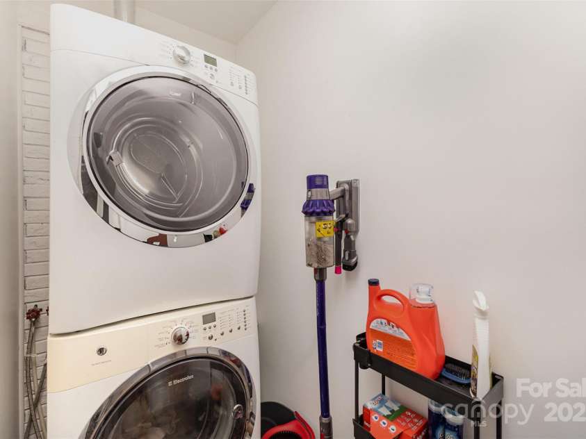 905 Tait Street, Lincolnton, NC 28092.  MLS# CAR4231566, YatesRealty ID 7689. 