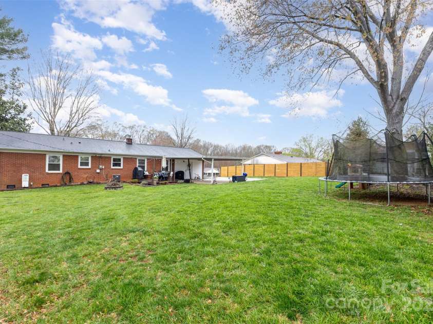 905 Tait Street, Lincolnton, NC 28092.  MLS# CAR4231566, YatesRealty ID 7689. 