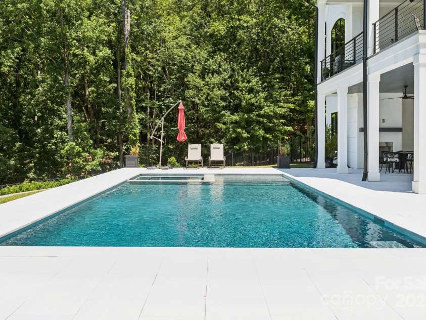18304 Rosapenny Road, Charlotte, NC 28278.  MLS# CAR4160960, YatesRealty ID 769. 