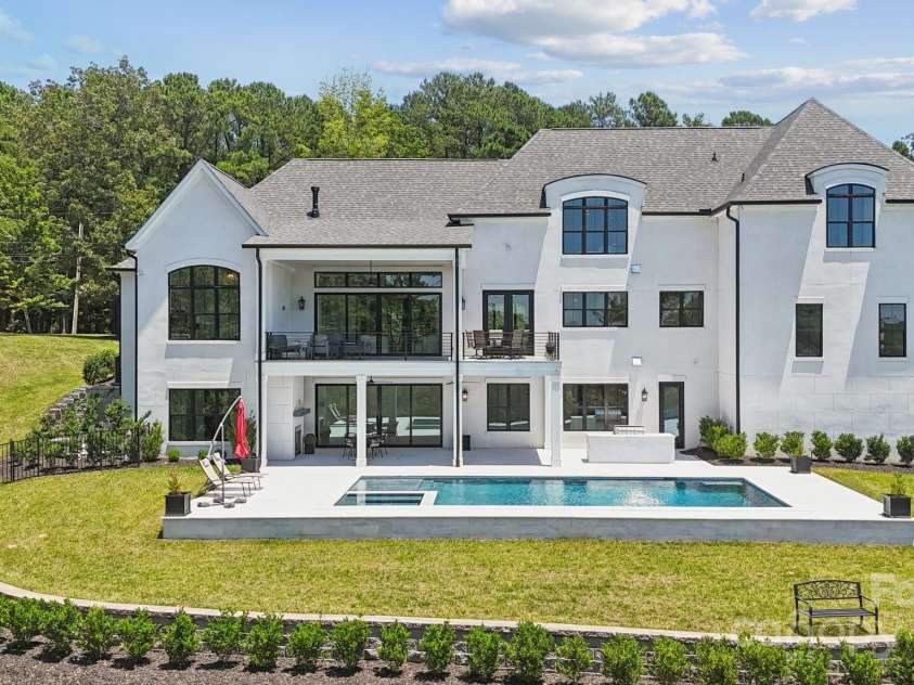 18304 Rosapenny Road, Charlotte, NC 28278.  MLS# CAR4160960, YatesRealty ID 769. 