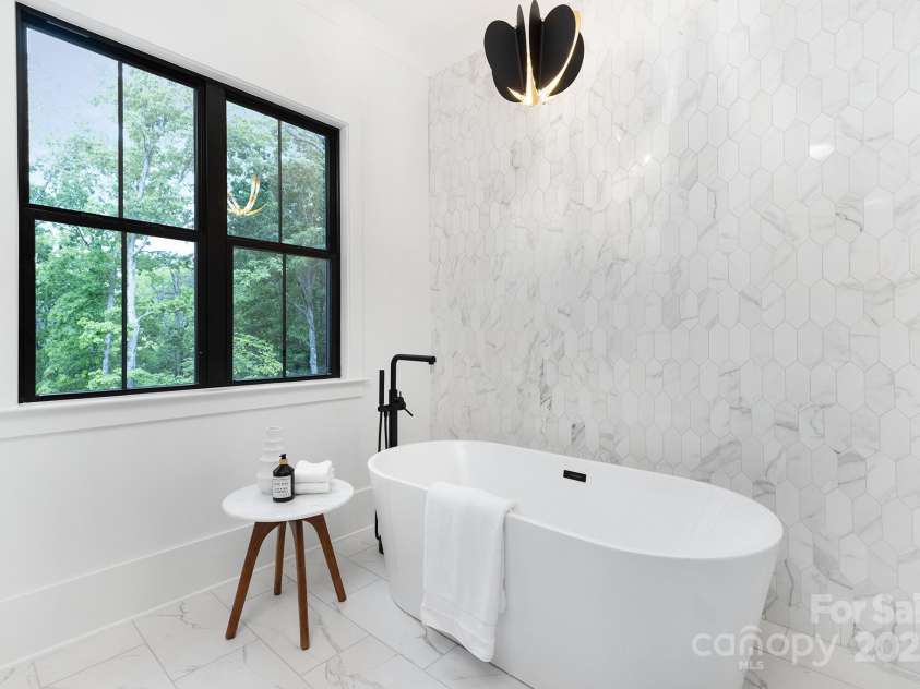 18304 Rosapenny Road, Charlotte, NC 28278.  MLS# CAR4329867, YatesRealty ID 769. 