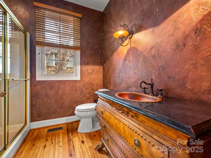 21 Wild Flower Hollow, Hendersonville, NC 28739.  MLS# CAR4321049, YatesRealty ID 769. 