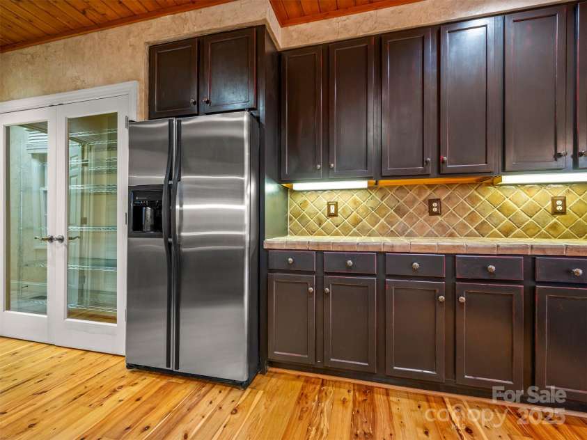 21 Wild Flower Hollow, Hendersonville, NC 28739.  MLS# CAR4321049, YatesRealty ID 769. 