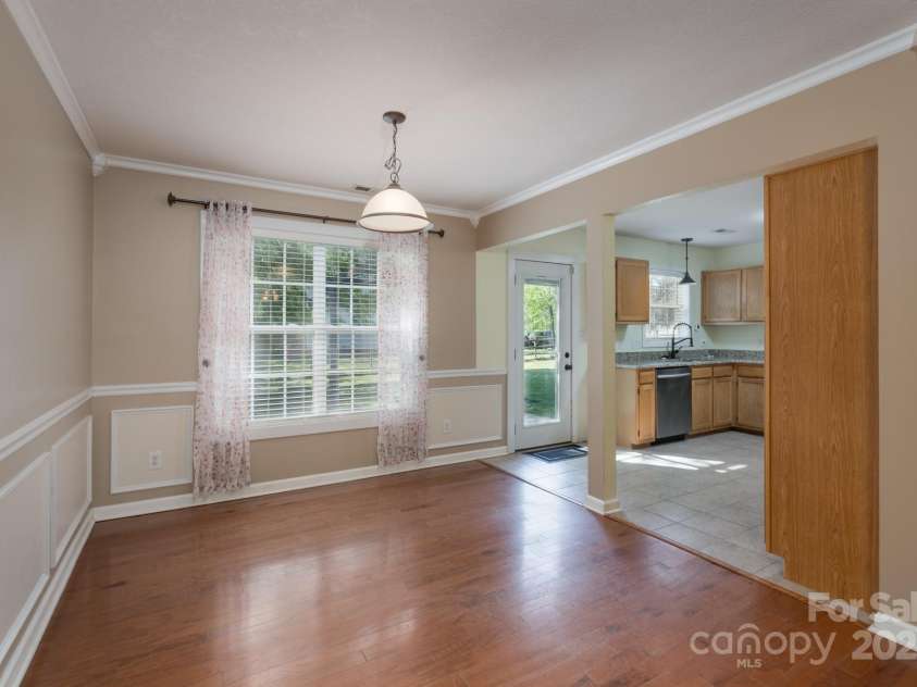 12604 Cardinal Point Road, Charlotte, NC 28269.  MLS# CAR4241578, YatesRealty ID 7690. 