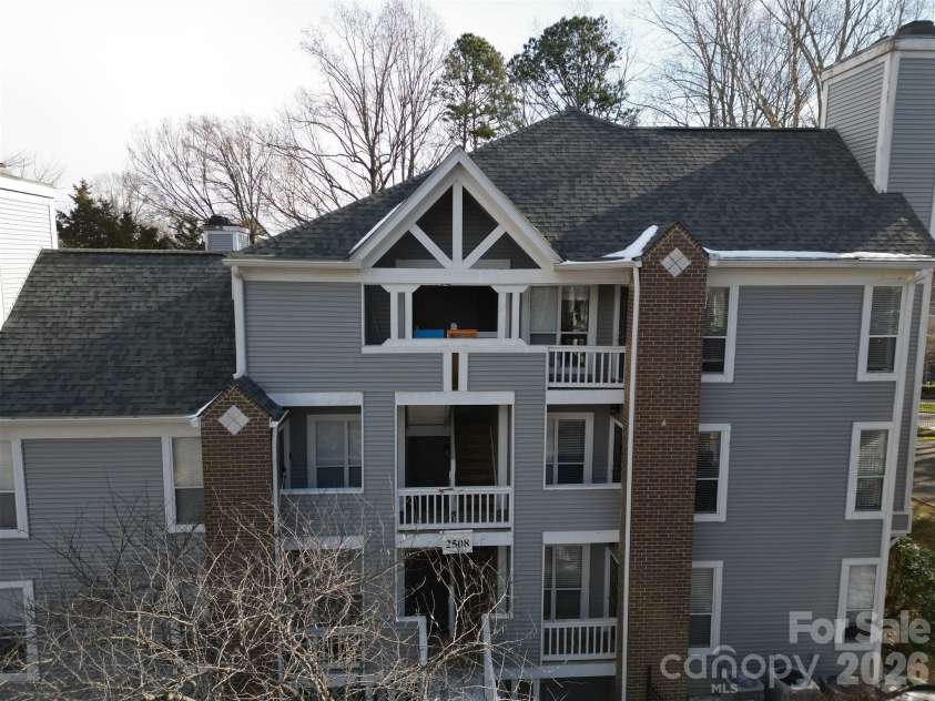 2508 Cranbrook Lane, Charlotte, NC 28207.  MLS# CAR4343080, YatesRealty ID 7690. 