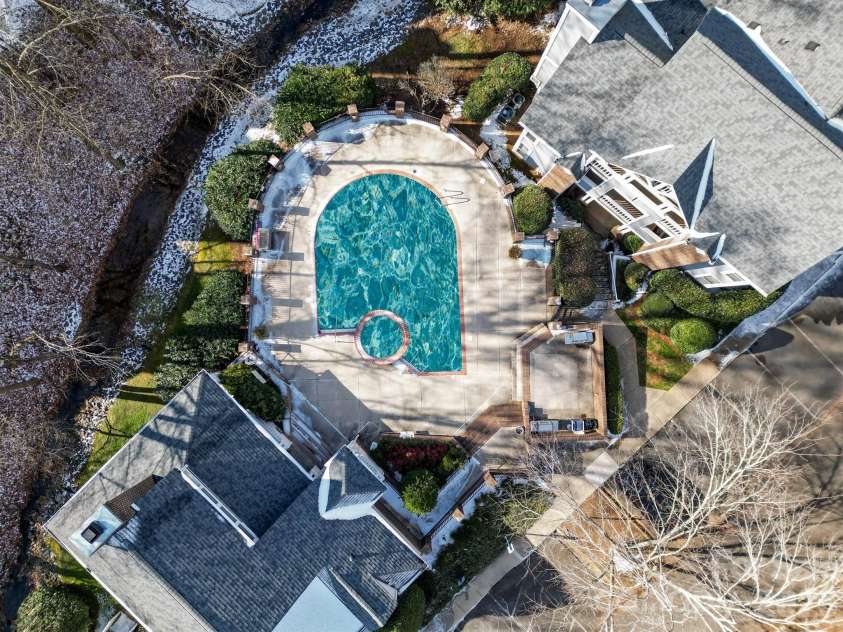 2508 Cranbrook Lane, Charlotte, NC 28207.  MLS# CAR4343080, YatesRealty ID 7690. 
