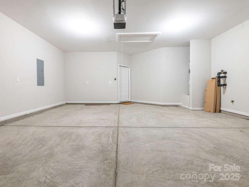 1346 Millview Lane, Matthews, NC 28104.  MLS# CAR4279682, YatesRealty ID 7692. Garage