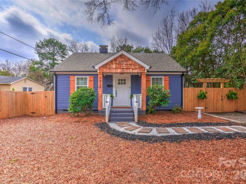 4429 Major Street, Charlotte, NC 28208.  MLS# CAR4346817, YatesRealty ID 7693. 