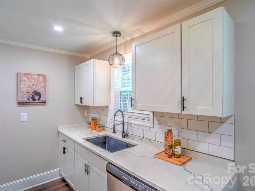 4429 Major Street, Charlotte, NC 28208.  MLS# CAR4346817, YatesRealty ID 7693. 