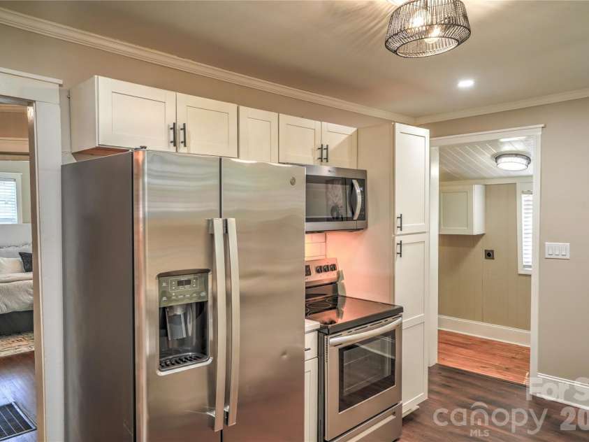 4429 Major Street, Charlotte, NC 28208.  MLS# CAR4346817, YatesRealty ID 7693. 