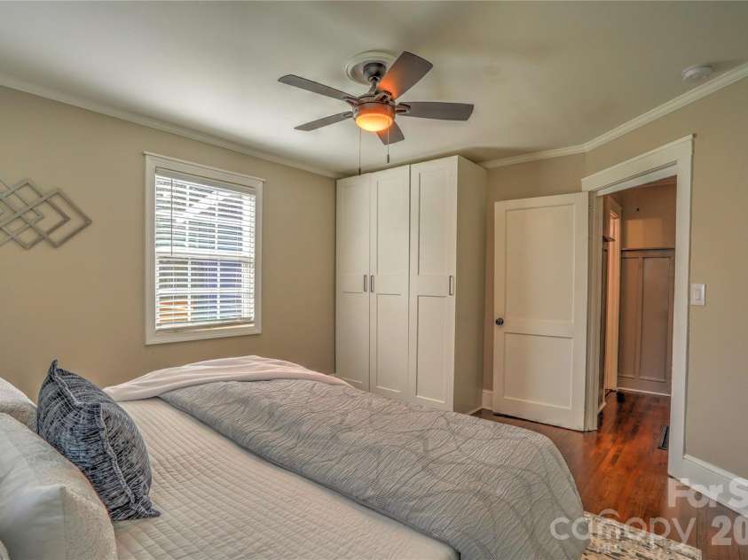 4429 Major Street, Charlotte, NC 28208.  MLS# CAR4346817, YatesRealty ID 7693. 