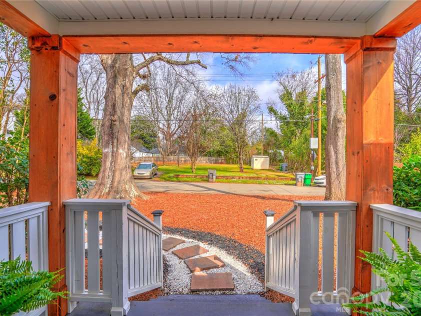 4429 Major Street, Charlotte, NC 28208.  MLS# CAR4346817, YatesRealty ID 7693. 