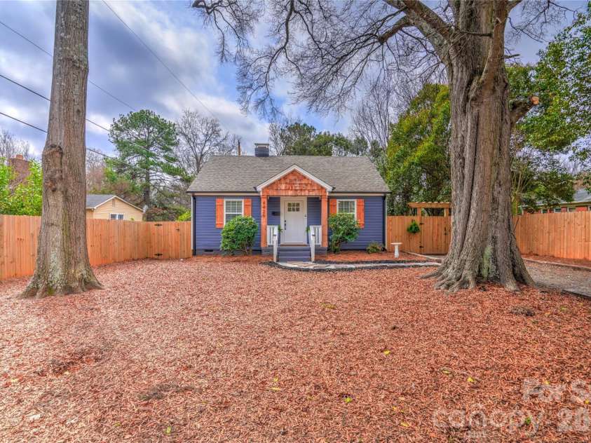 4429 Major Street, Charlotte, NC 28208.  MLS# CAR4346817, YatesRealty ID 7693. 