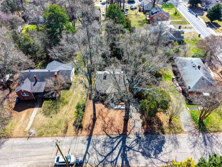 4429 Major Street, Charlotte, NC 28208.  MLS# CAR4346817, YatesRealty ID 7693. 