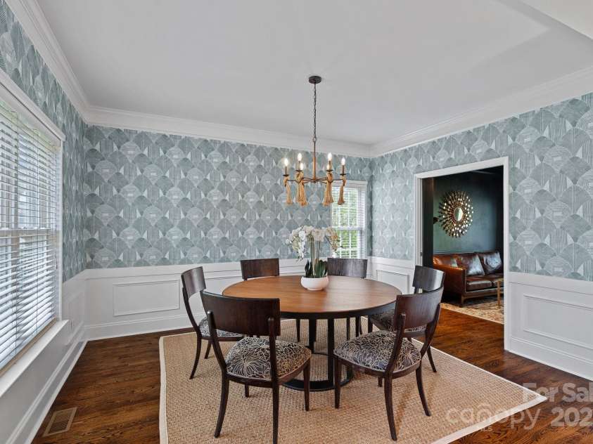 8600 Glade Court, Huntersville, NC 28078.  MLS# CAR4246992, YatesRealty ID 7694. Gorgeous and spacious dining room!