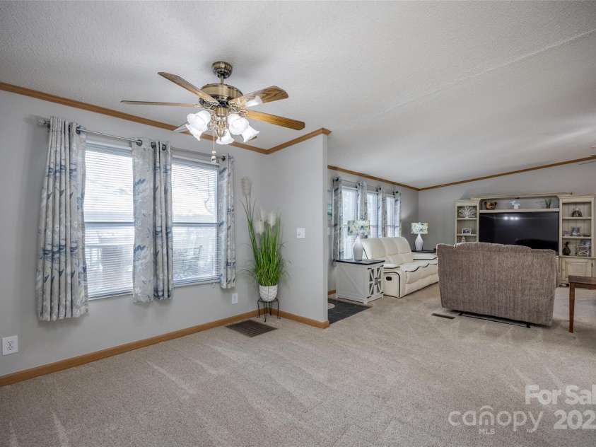 2252 M West Road, Camden, SC 29020.  MLS# CAR4231695, YatesRealty ID 7697. 