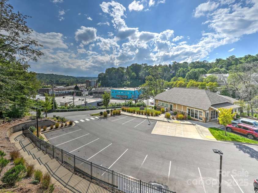 218 Bowling Park Road, Asheville, NC 28803.  MLS# CAR4137977, YatesRealty ID 7699. 