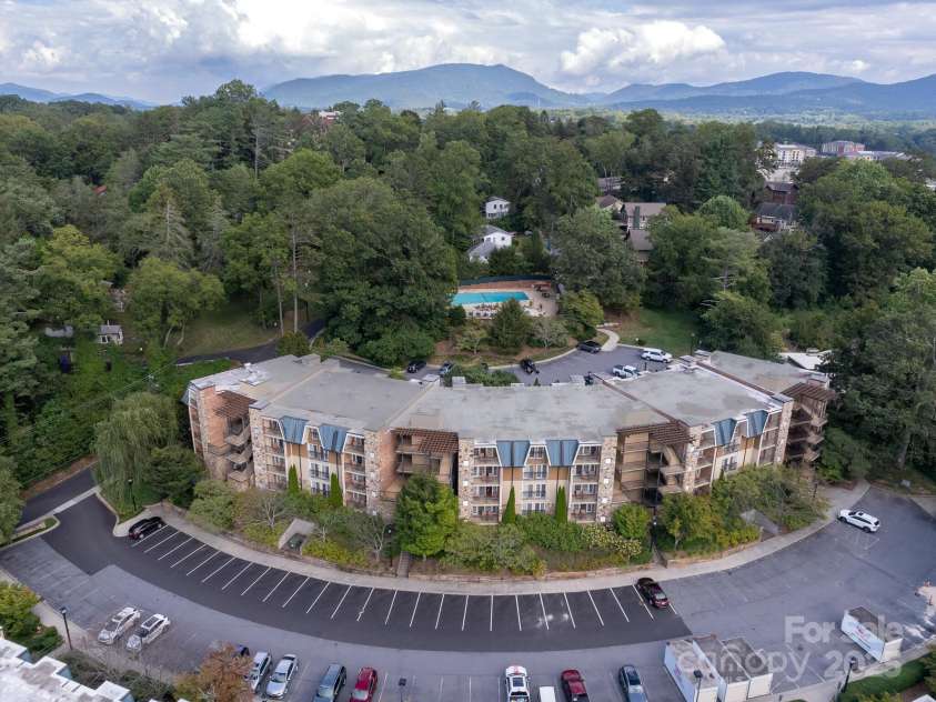 218 Bowling Park Road, Asheville, NC 28803.  MLS# CAR4137977, YatesRealty ID 7699. 