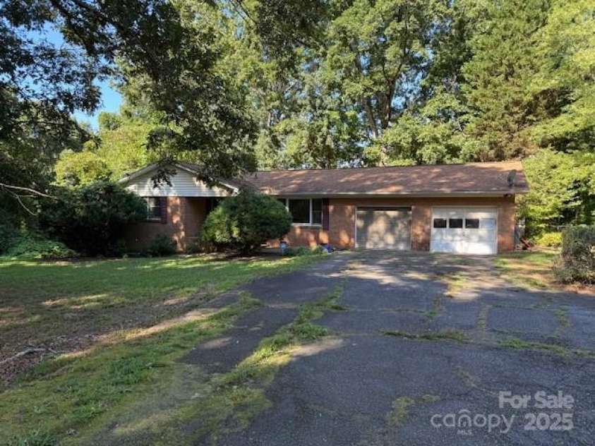 1753 Nc 16 Highway, Denver, NC 28037.  MLS# CAR4296061, YatesRealty ID 77. 