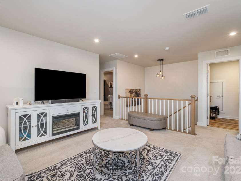 1844 Giana Lane, Monroe, NC 28112.  MLS# CAR4209401, YatesRealty ID 770. Loft with recessed lighting