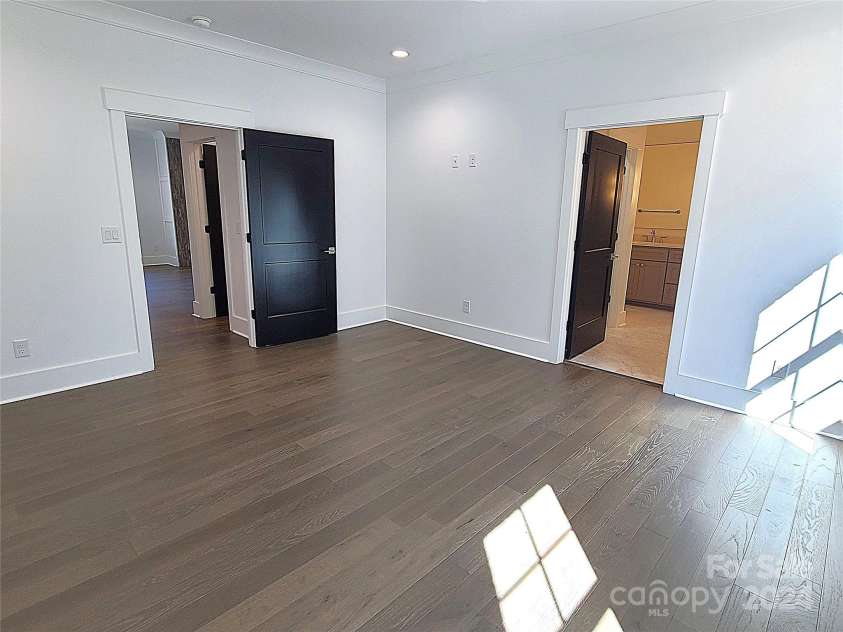 444 19th Avenue Circle, Hickory, NC 28601.  MLS# CAR4187456, YatesRealty ID 770. Primary bedroom