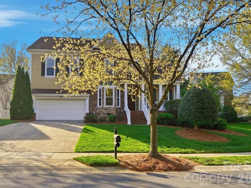 8044 Hawk Crest Court, Charlotte, NC 28270.  MLS# CAR4267919, YatesRealty ID 7700. 