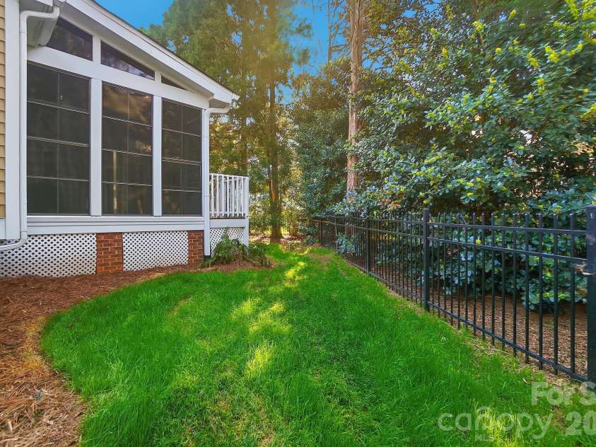 8044 Hawk Crest Court, Charlotte, NC 28270.  MLS# CAR4267919, YatesRealty ID 7700. 
