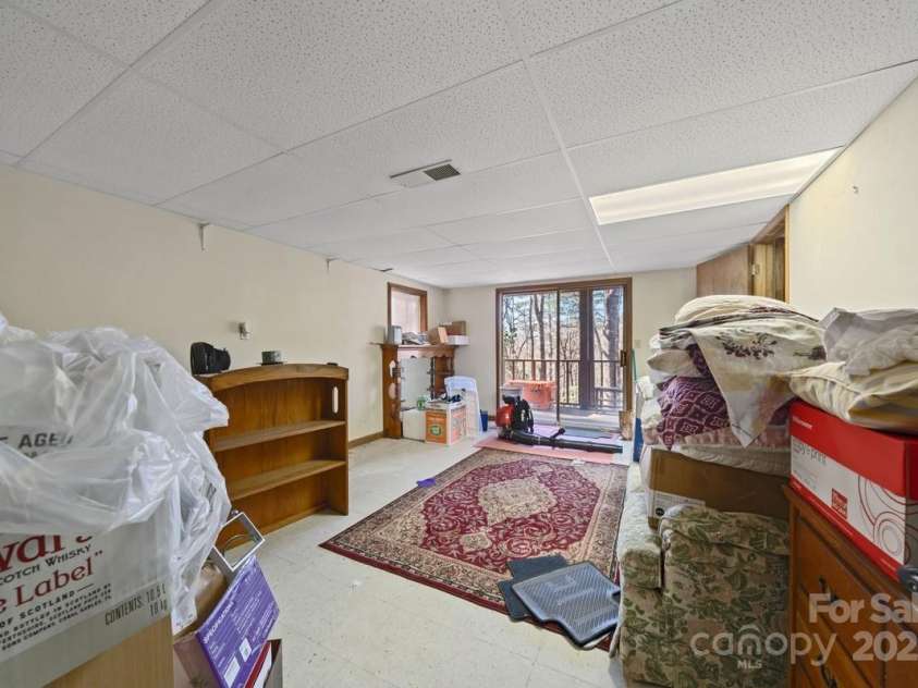 81 Hogback Mountain Court, Sapphire, NC 28774.  MLS# CAR4238818, YatesRealty ID 7700. 