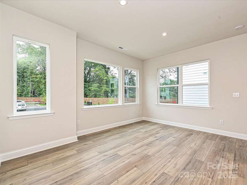 8034 Cedarsmith Court, Charlotte, NC 28217.  MLS# CAR4308403, YatesRealty ID 7701. Stunning Dining Space with Large Bright Windows.