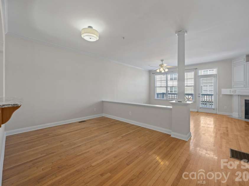 212 Cedar Street, Charlotte, NC 28202.  MLS# CAR4361120, YatesRealty ID 7702. 